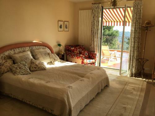 Luxurious Sea View Villa In Saint Paul de Vence