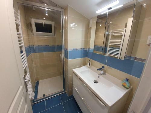 Apartamento Studio Douillet Au Calme En Provence, Class� ***