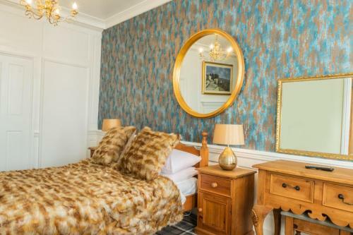 Hostal The Tudor Rose Hotel