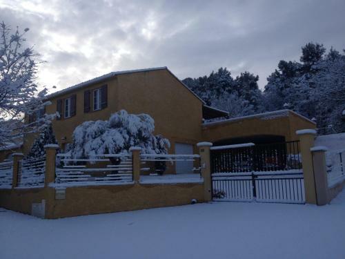 Hostal A L'ombre Du Ventoux