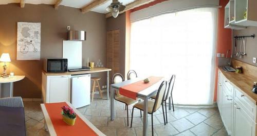 Hostal A L'ombre Du Ventoux