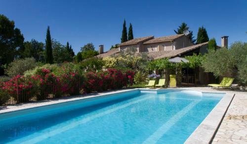 Villa Maison de Campagne Au Charme Proven�al
