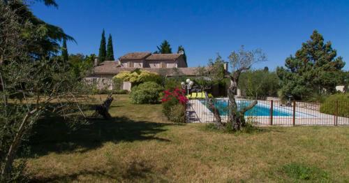 Villa Maison de Campagne Au Charme Proven�al
