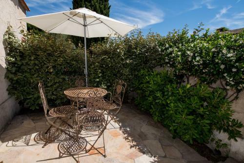 Charmante Petite Maison A L'�ntr�e de Saint Tropez