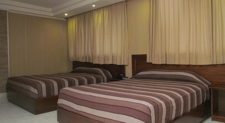 Hotel Roma Plaza