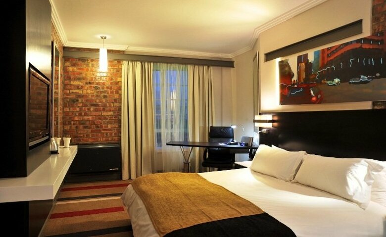 Hotel Protea Victoria Junction