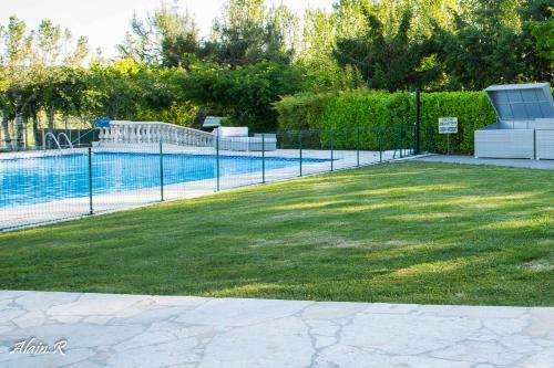 Paradise Challets And Camping
