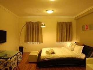 Posh Hotel