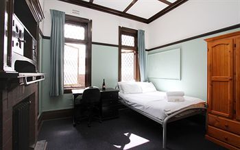 Hotel Newtown Space