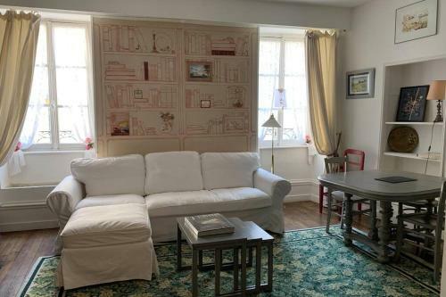 Apartamento Burgondy Medieval City Studio 3***