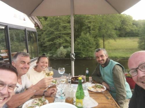 Bed & Breakfast Les Roches Restaurant & Chambre D'hotes