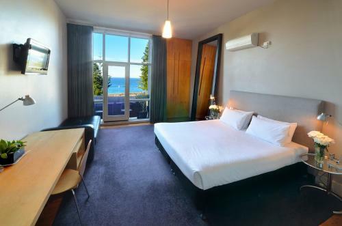 Dive Hotel
