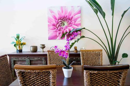 4 Ensuite Chelsea Villa Cbd-airport