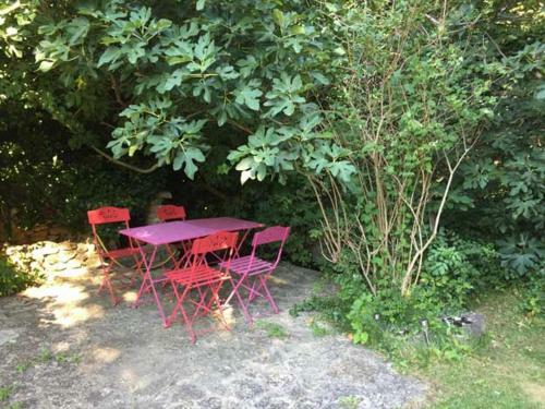 Bed & Breakfast Les Aigui�res En Provence