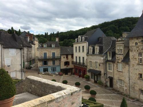 Les Maisons Du P�rigord
