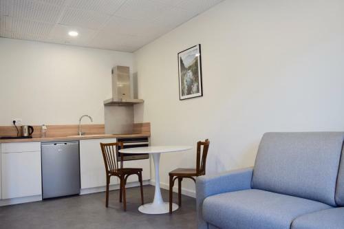 Hotel H�tel Et Appartements Les Platanes