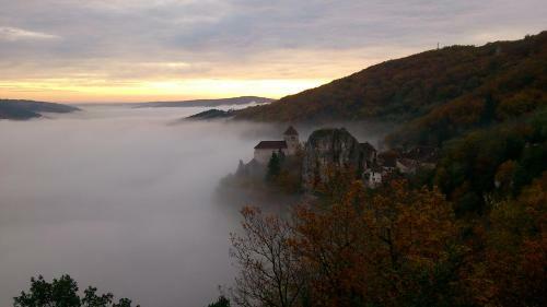 Hostal Paysannerie Des Versanes - Chambres Et G�te