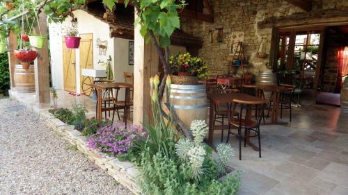 Hostal Paysannerie Des Versanes - Chambres Et G�te