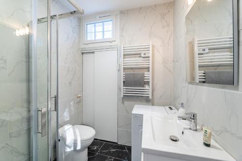 Apartamento Studio Climatis�, Proche Des Commodit�s, Au Calme.