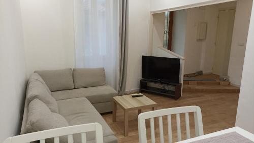 Apartamento Studio Neuf Climatis� Avec Terrasse (n.4)