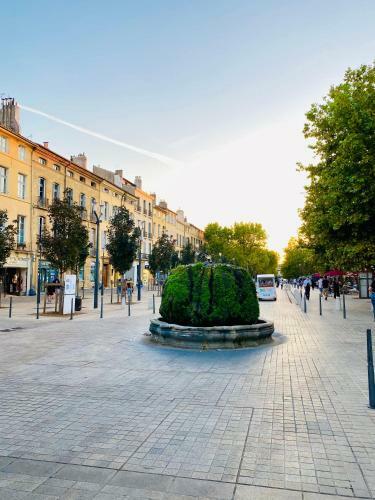 Villa Propri�t� Exceptionnelle � 25km D?aix En Provence - 8 Guests