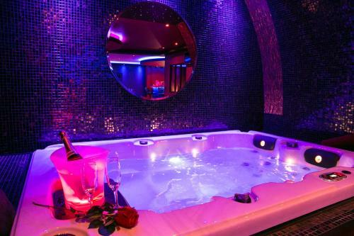 Apartamento L'insolite Spa Privatif ''suite Luxueuse-jacuzzi"