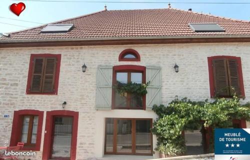 Apartamento Gite De Charme Entre Sources Et Rivi�re ***