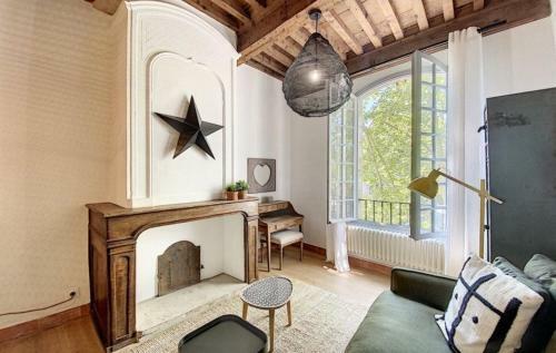 Apartamento La Boh�me Place Aux Herbes