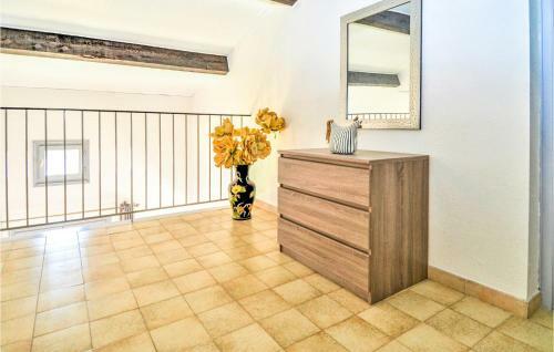 Awesome Apartment In Uz�s With 3 Bedrooms