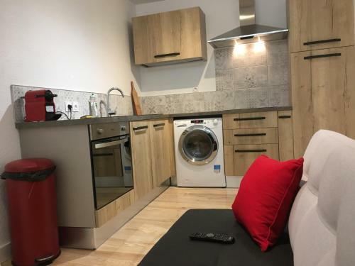Apartamento Studio Hyper Centre, Proche Gare, Entr�e Ind�pendante