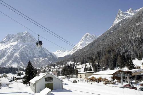 Apartamento Stunning Alpine Apt: Pool-spa-gym-telecabine