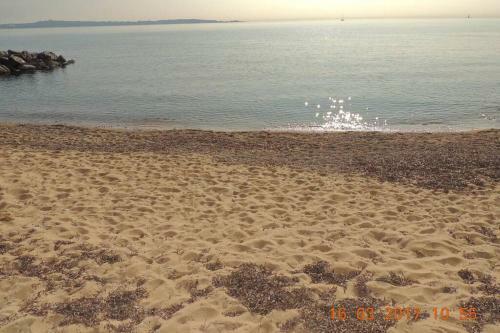 Apartamento Studio Standing Vue Mer 2 Pers. 5 Min.cannes