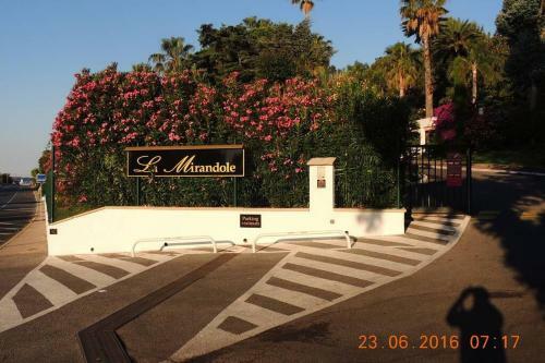Apartamento Studio Standing Vue Mer 2 Pers. 5 Min.cannes