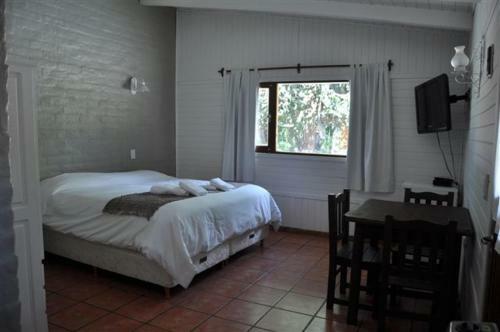 Lodge Caba�as Y Hosteria Aldea Los Huemules