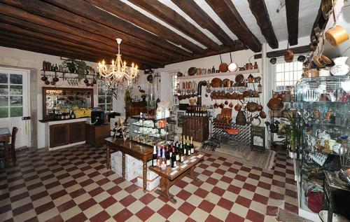 Hotel Chateau De Jallanges - Les Collectionneurs