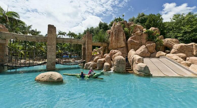 Hotel Cabanas Sun City