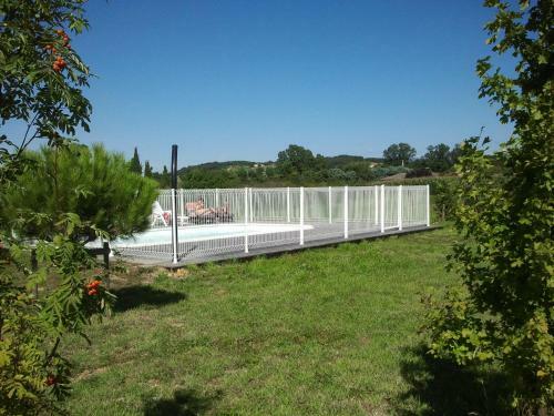 Agroturismo Les Roulottes De La Ferme De L'autruche Dromoise