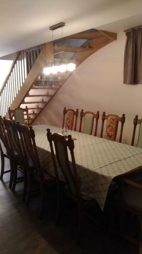Chalet Haut Standing � Proximit� Du Centre (ch228)