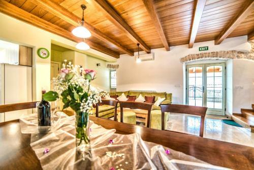 Holiday Home Bubani 111