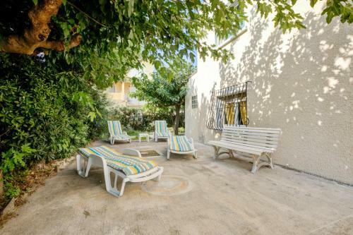 Maison De Vacances Avec Jardin � 50 M De La Plage
