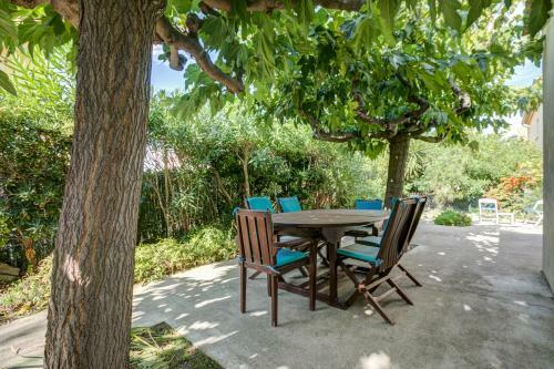 Maison De Vacances Avec Jardin � 50 M De La Plage