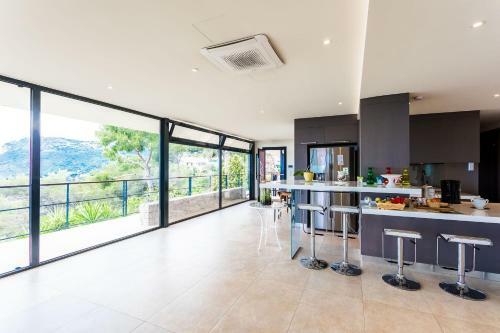 Villa Dyonis Vi4231by Riviera Holiday Homes