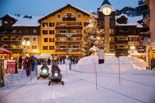 Apartamento Arc 1950 2bdrm 6/8 Guests Ski-in/out Pool+jacuzzi