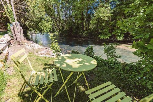 Apartamentos Gites S�r�na� Avec Vue Sur Rivi�re