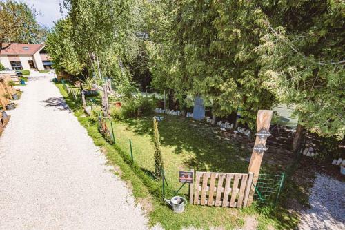 Apartamentos Gites S�r�na� Avec Vue Sur Rivi�re