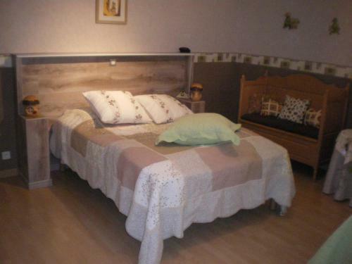 Bed & Breakfast La Cl� Des Champs
