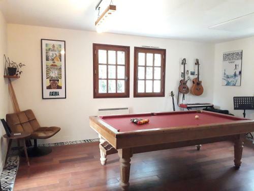 Maison Proche 24h Du Mans Baln�o Billard Borne D'arcade