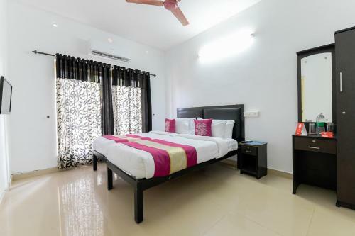 Hotel Oyo 30456 Amare Holidays