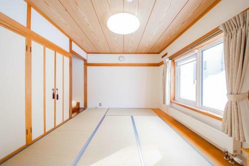 Hostal Downtown Toko11 - Vacation Stay 12634
