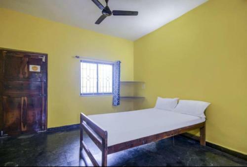 Hostal Radhabai Hotel